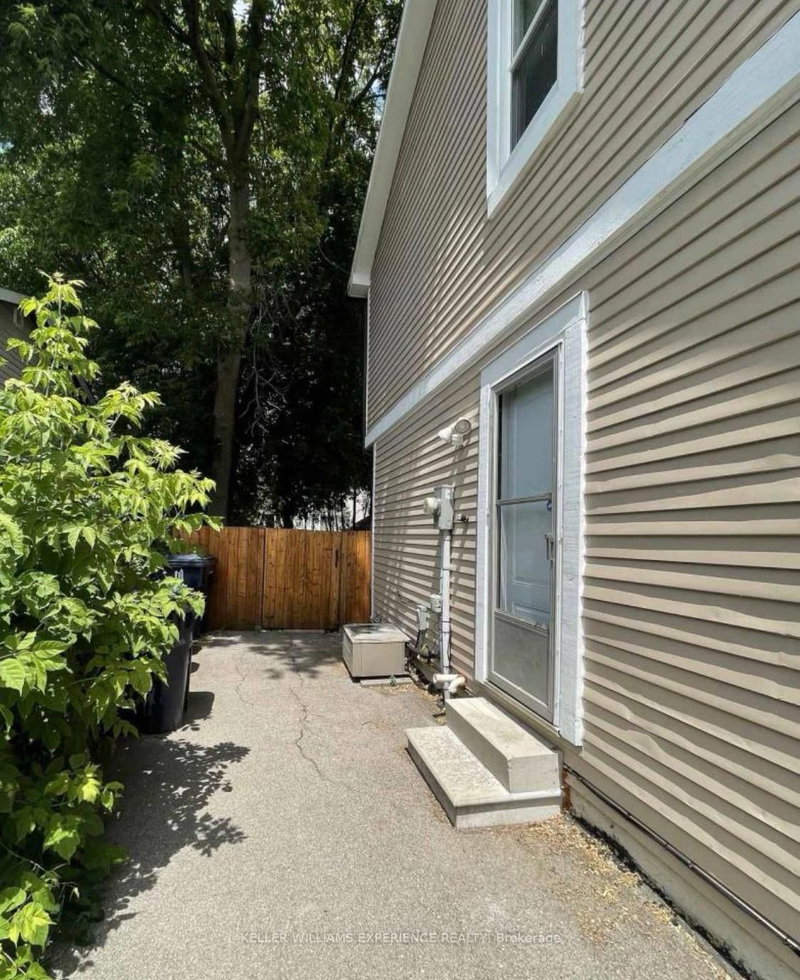 304 Cliffwood Rd, Toronto, M2H 2E5 | Image 2