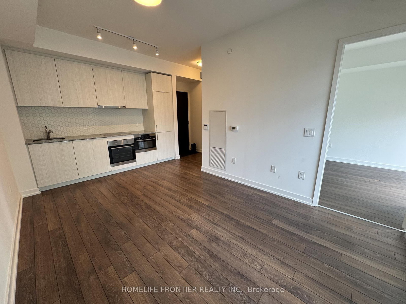 158 Front Street E, Unit 1517 - Photo 15