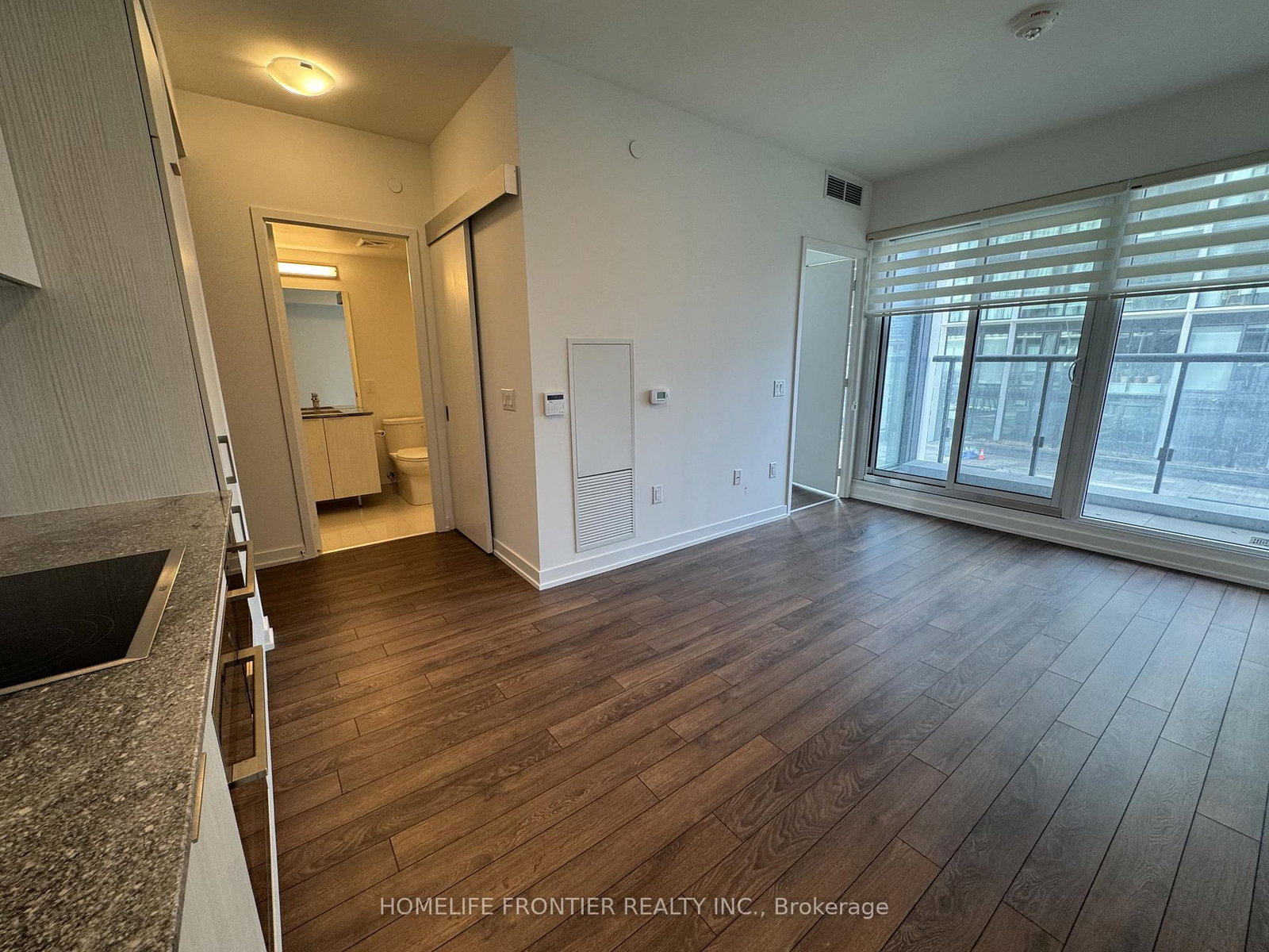 158 Front Street E, Unit 1517 - Photo 9