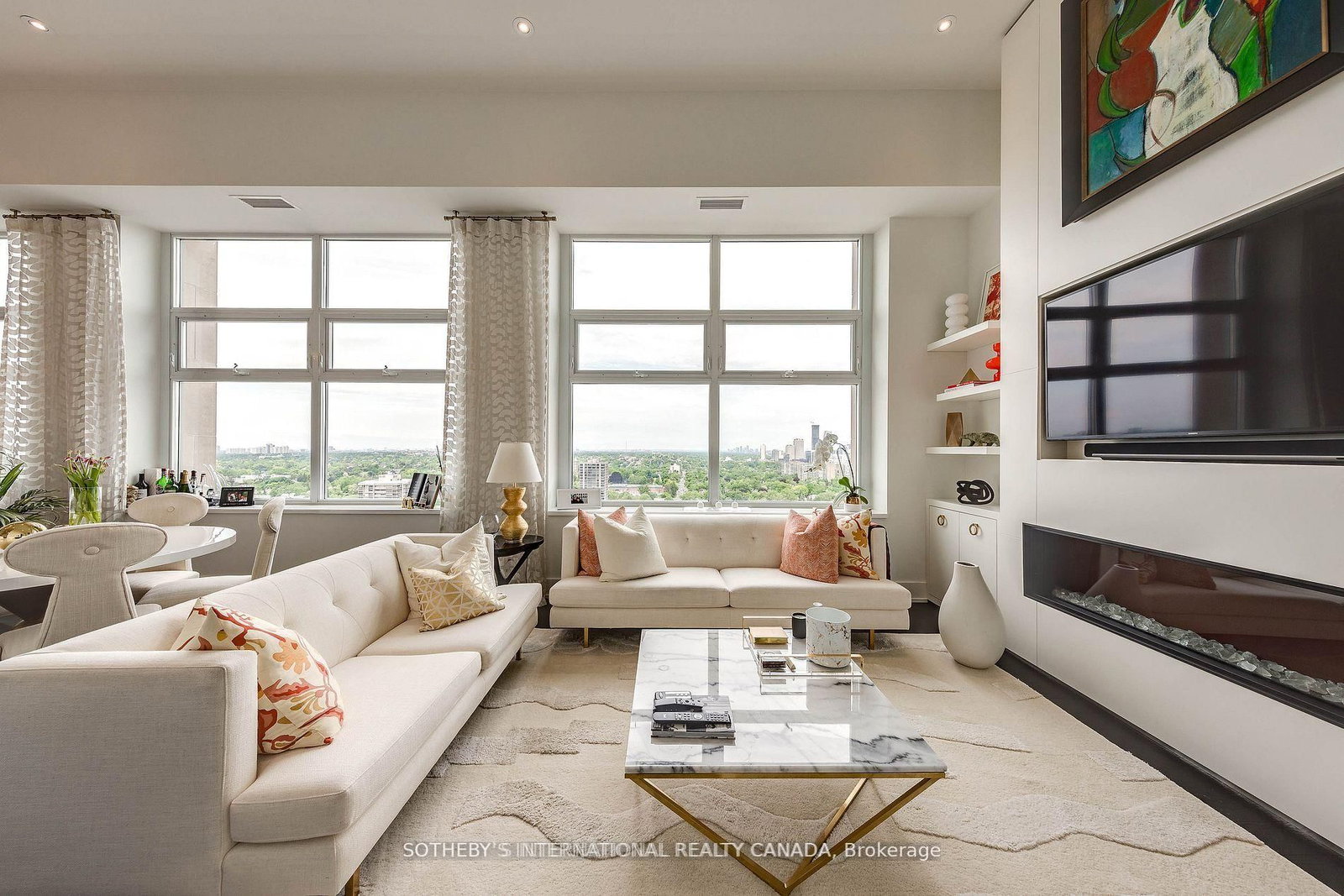 111 St Clair Avenue W, Unit 2009