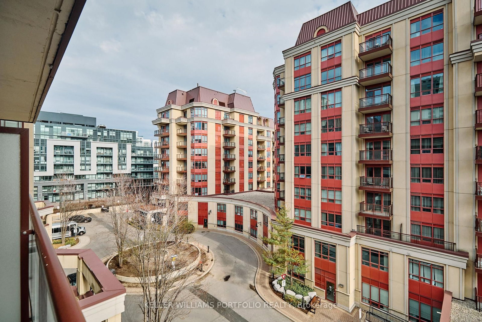 27 Rean Drive, Unit 503 - Photo 17