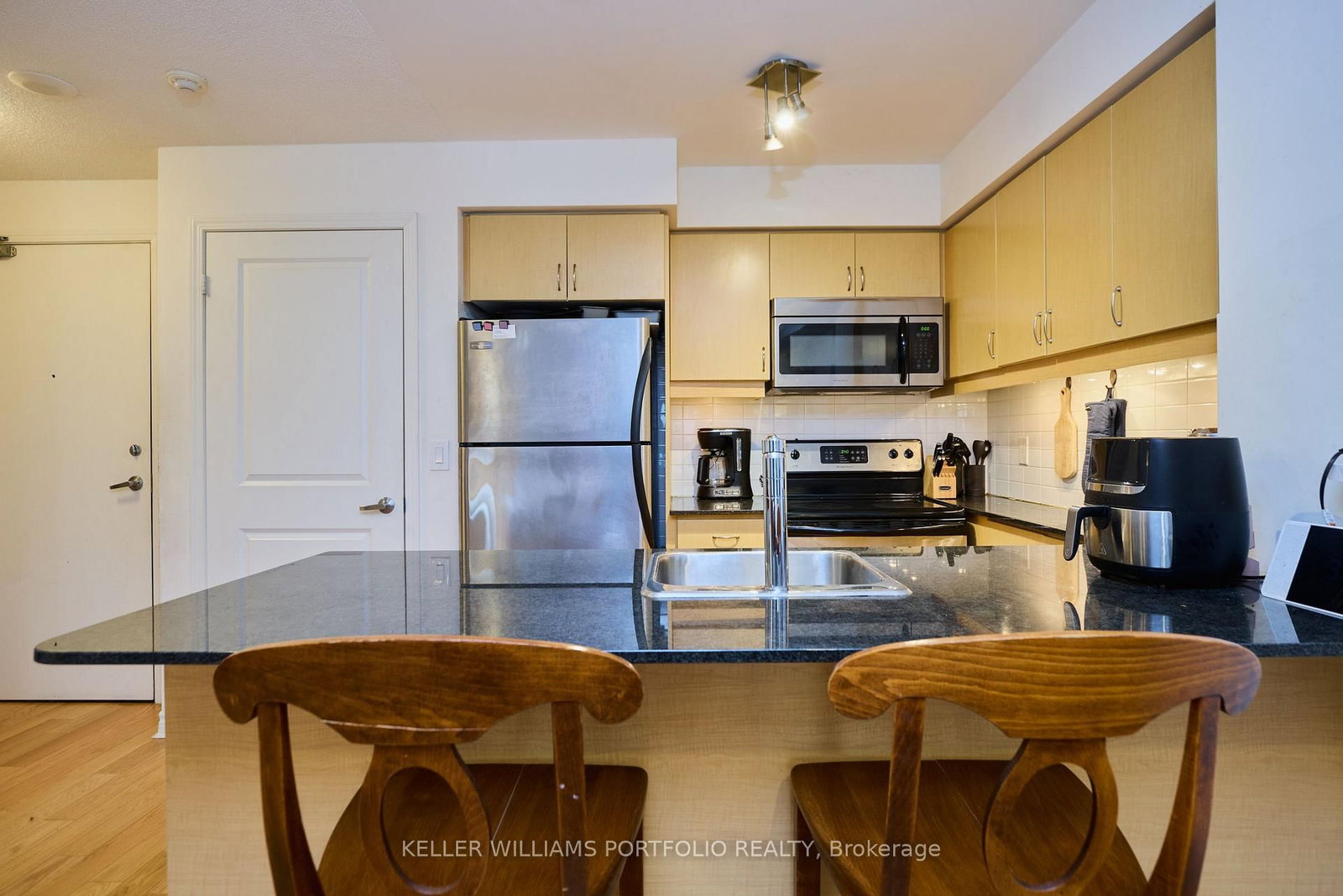 27 Rean Drive, Unit 503 - Photo 5