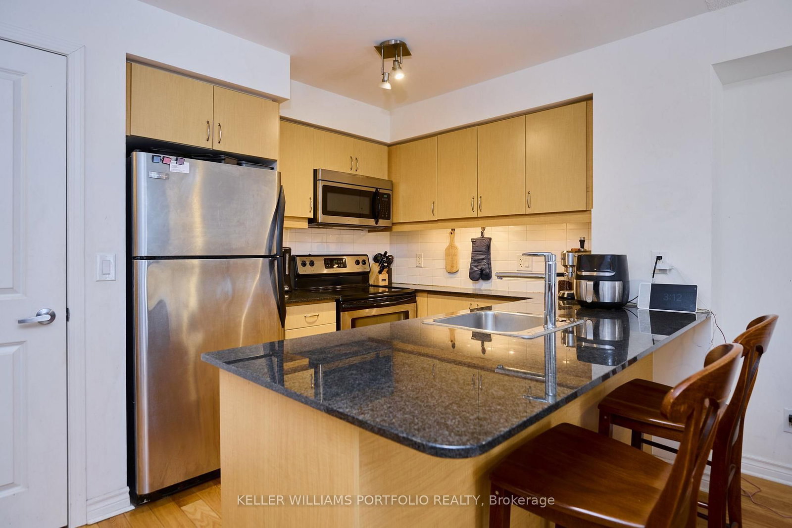 27 Rean Drive, Unit 503 - Photo 7
