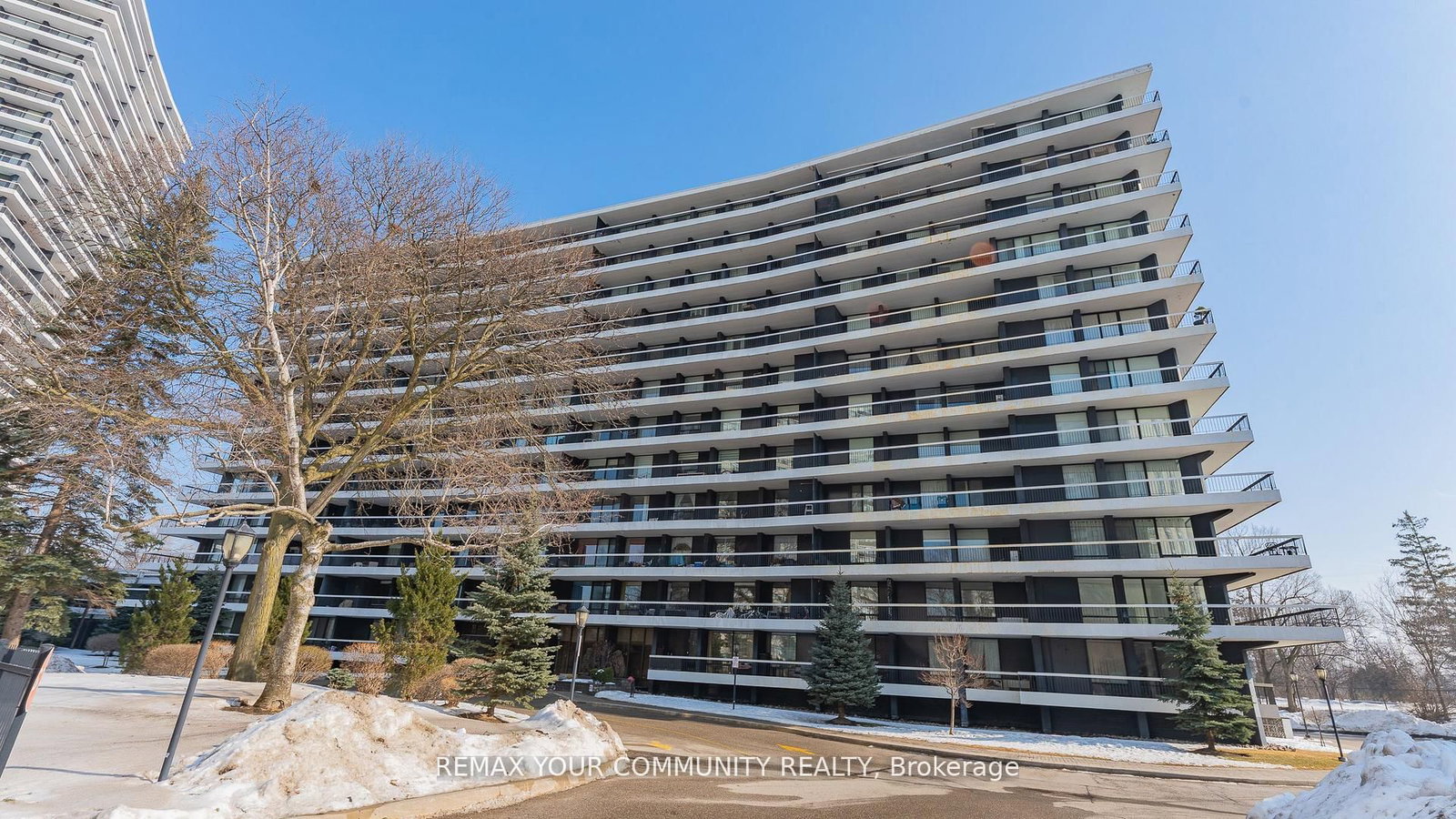 115 Antibes Drive, Unit 702
