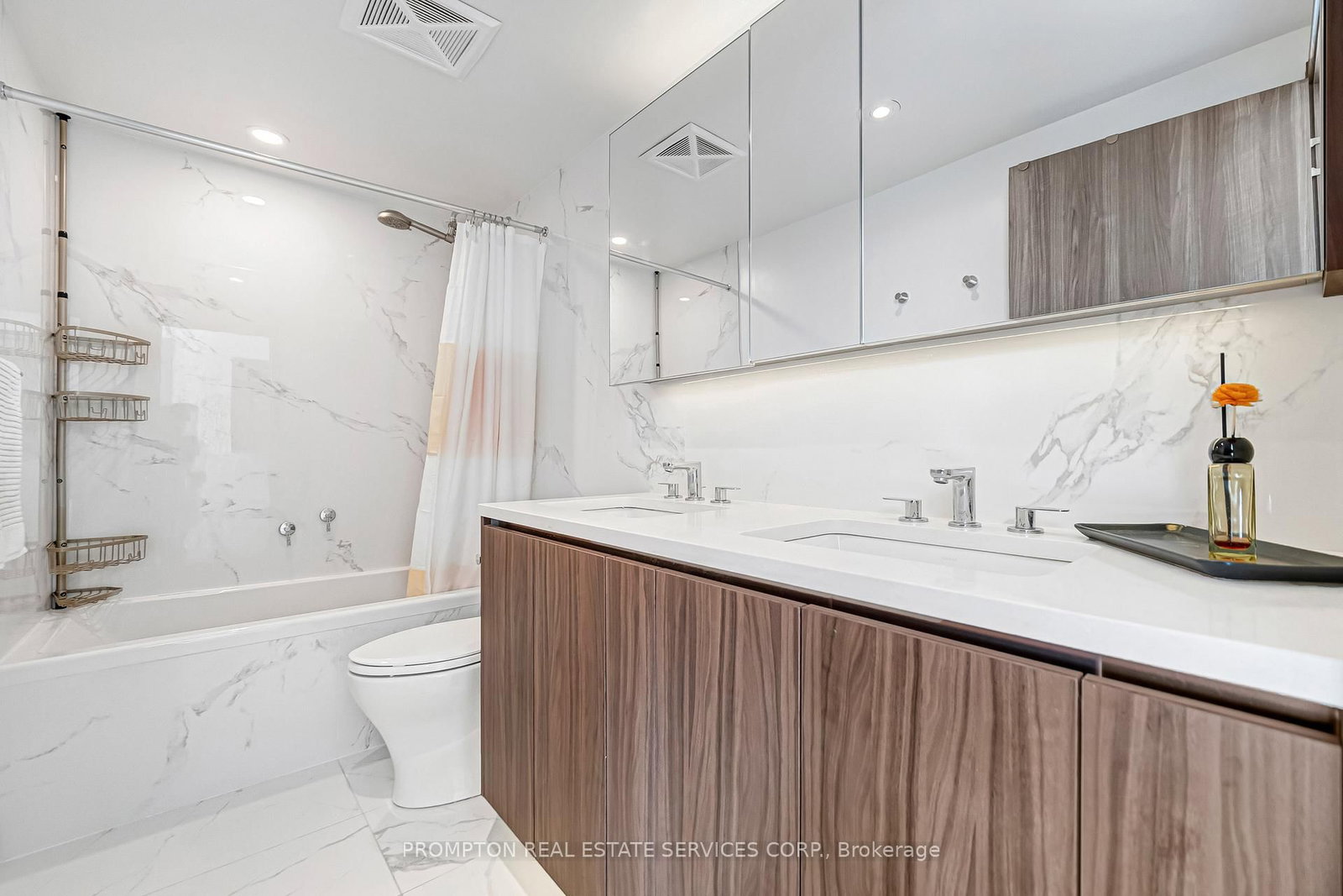 25 Mcmahon Drive, Unit 1803 - Photo 10