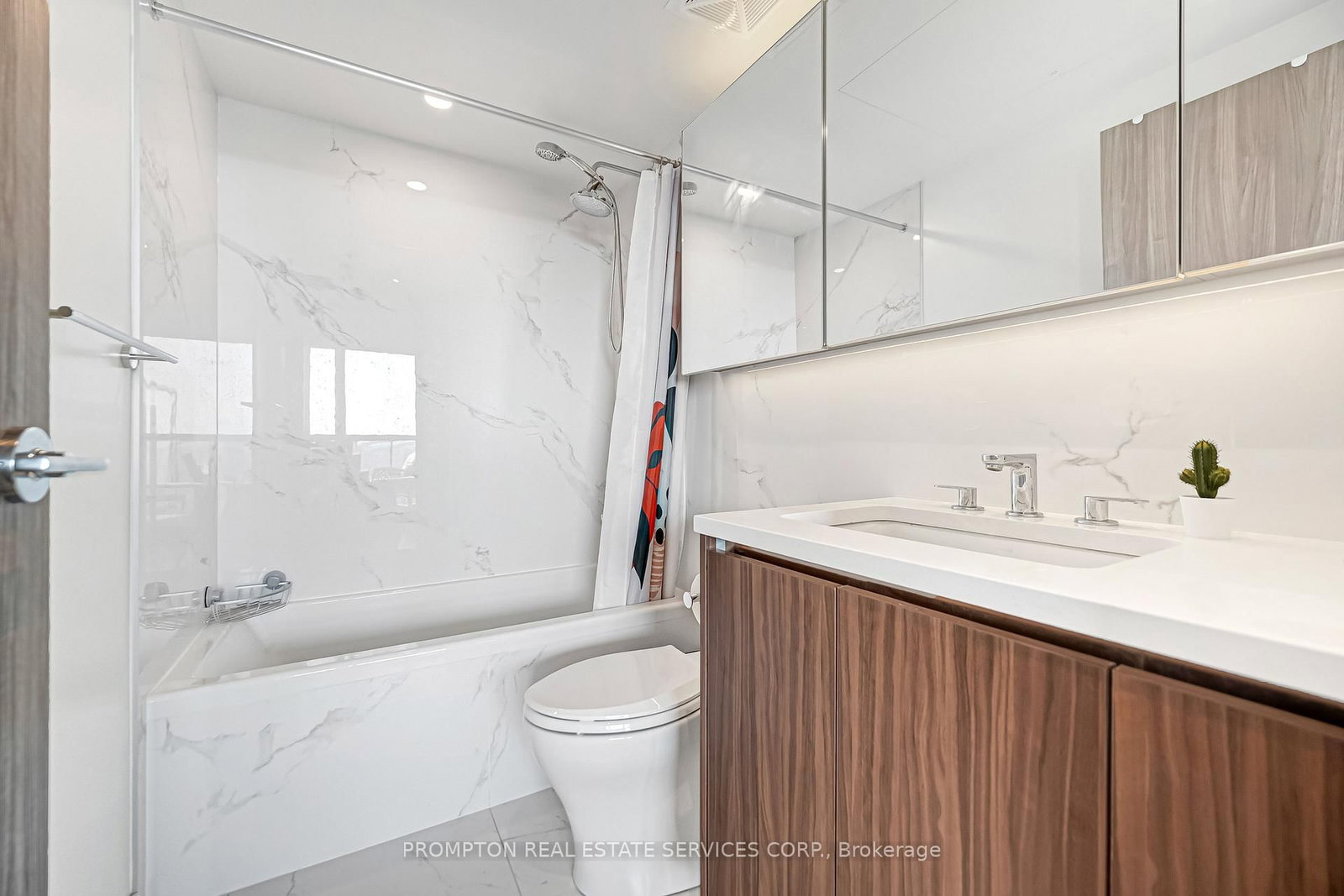 25 Mcmahon Drive, Unit 1803 - Photo 14