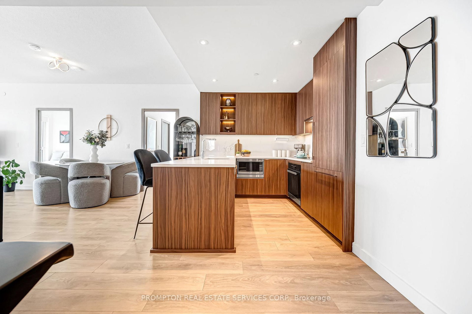 25 Mcmahon Drive, Unit 1803 - Photo 20