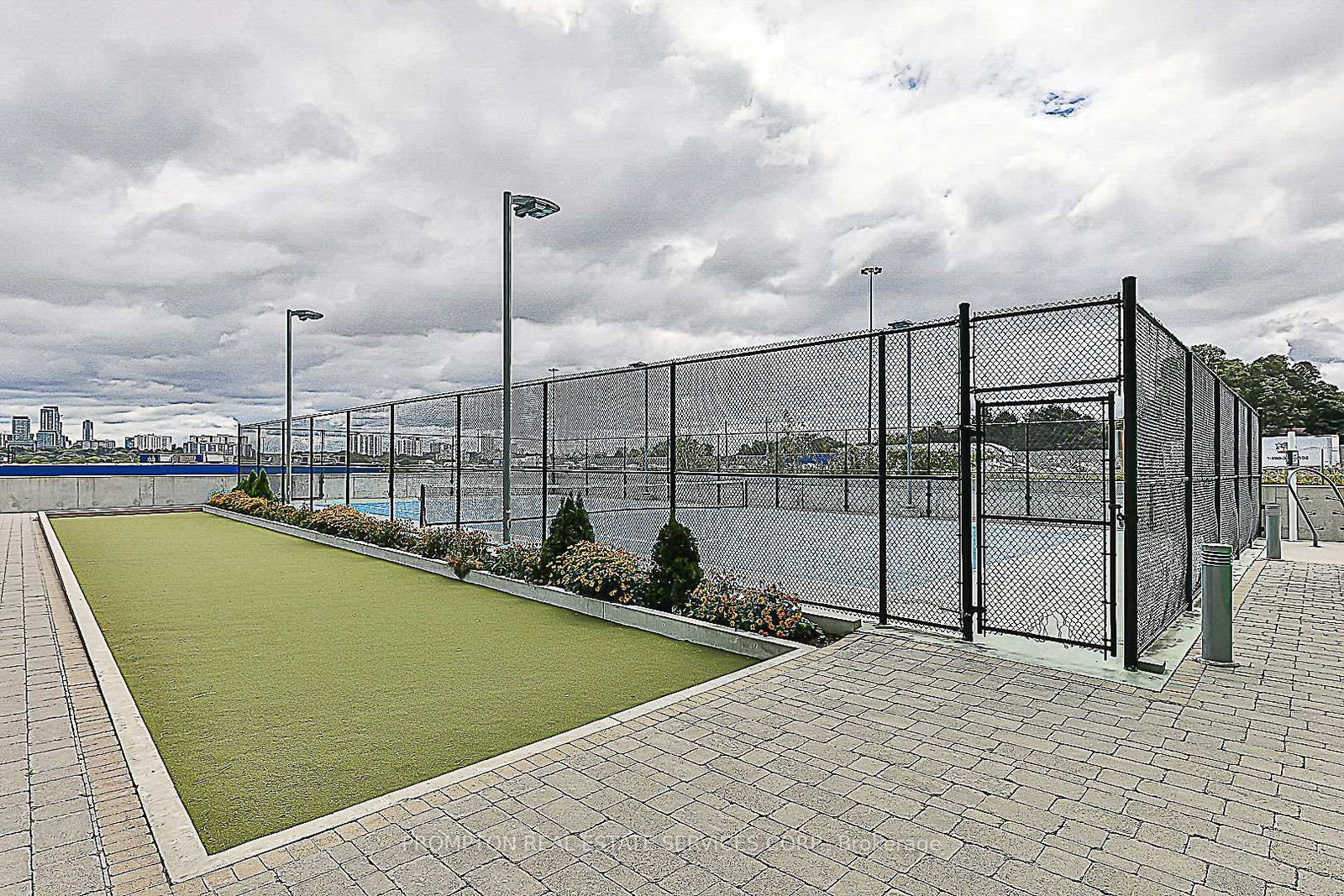 25 Mcmahon Drive, Unit 1803 - Photo 36