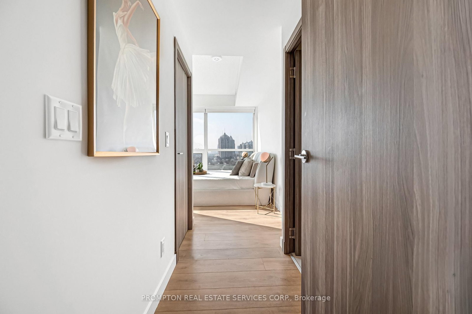 25 Mcmahon Drive, Unit 1803 - Photo 8