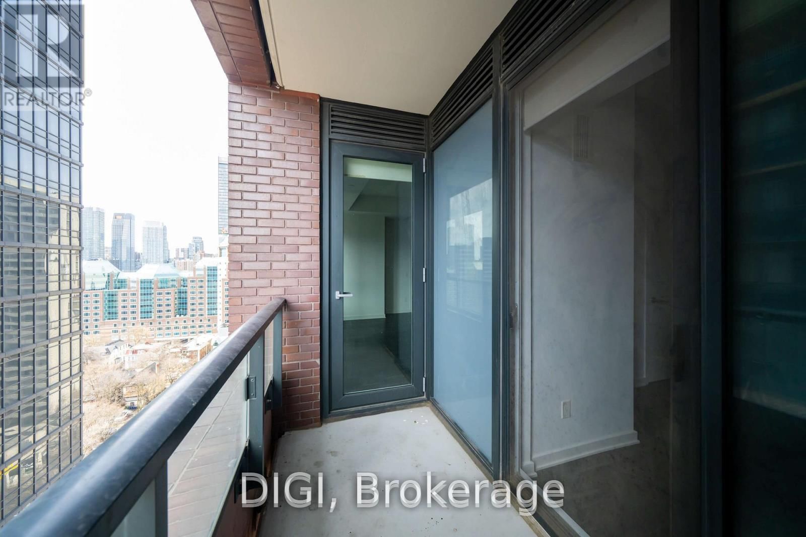 25 Selby Street, Unit 510 - Photo 11