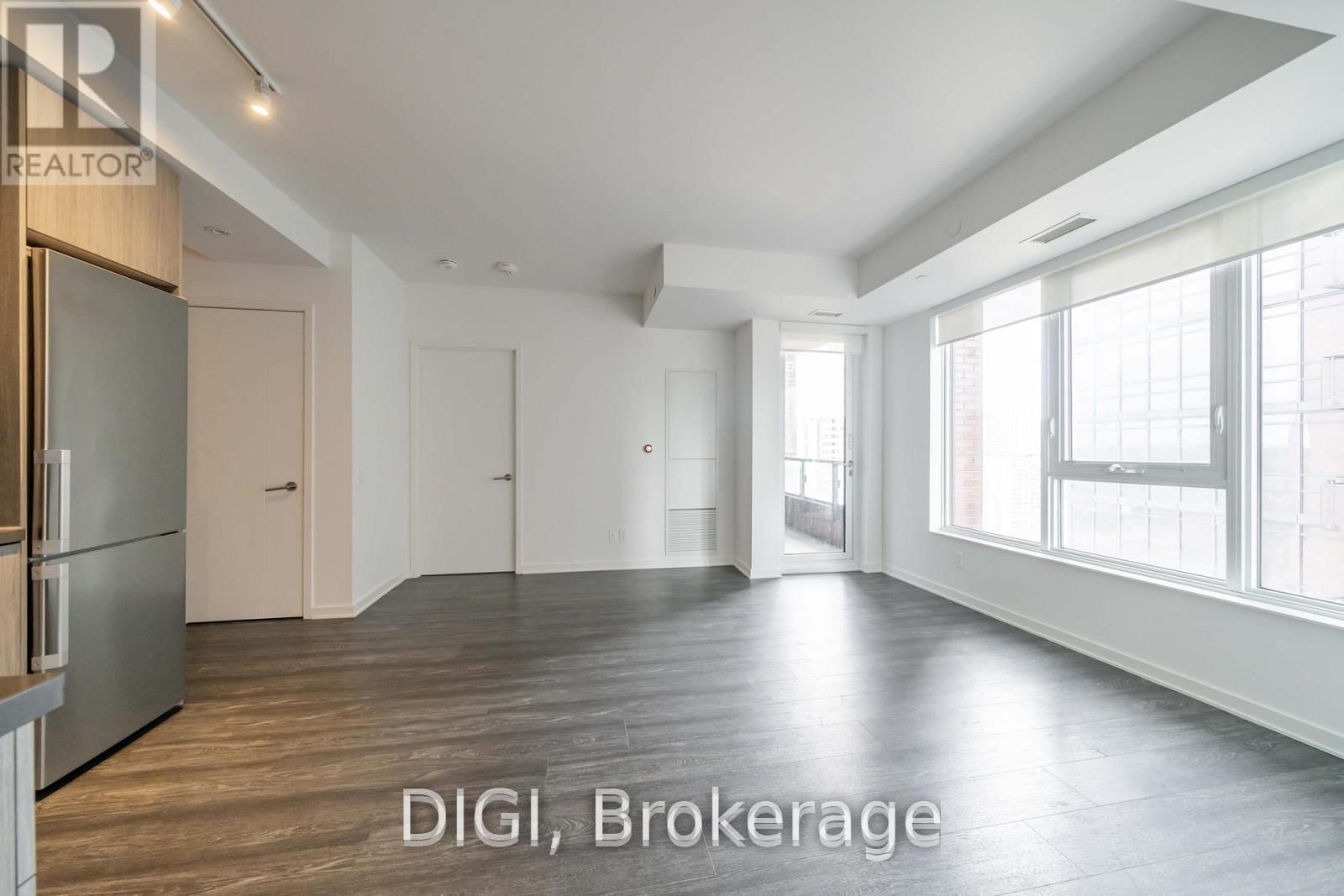 25 Selby Street, Unit 510 - Photo 4