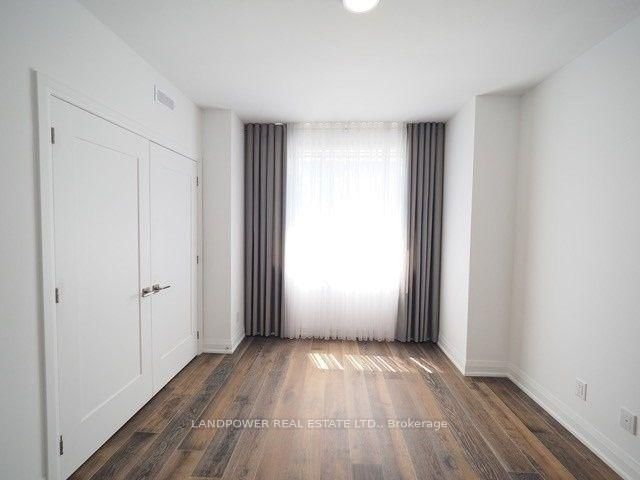 17 Greenbriar Road, Unit 2 - Photo 16