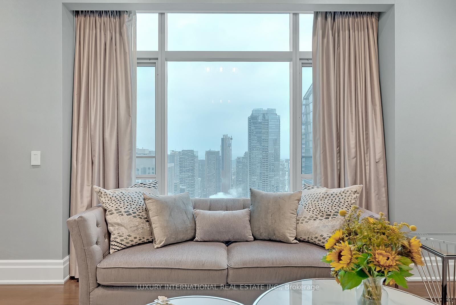 311 Bay Street, Unit 3906 - Photo 28