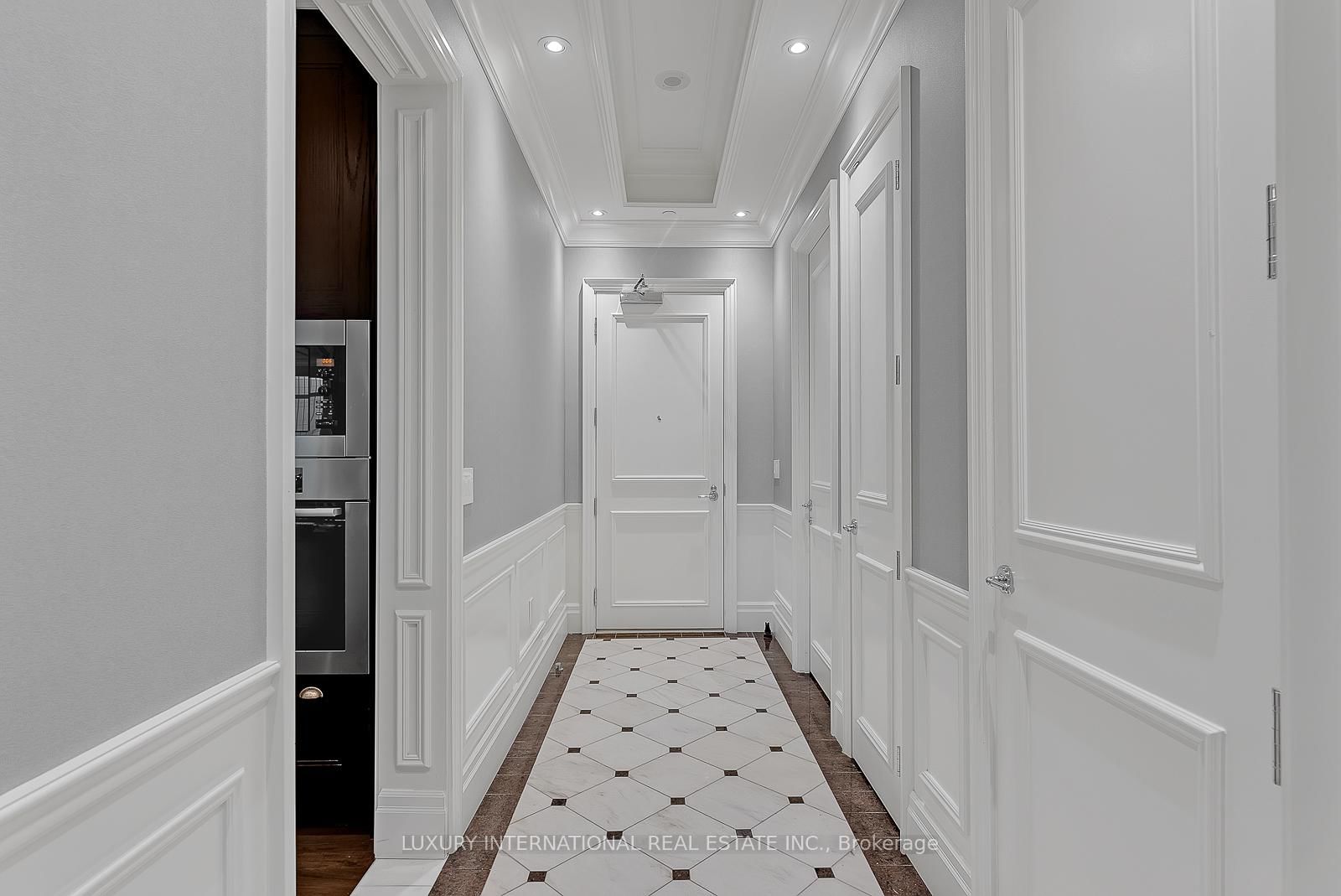 311 Bay Street, Unit 3906 - Photo 32