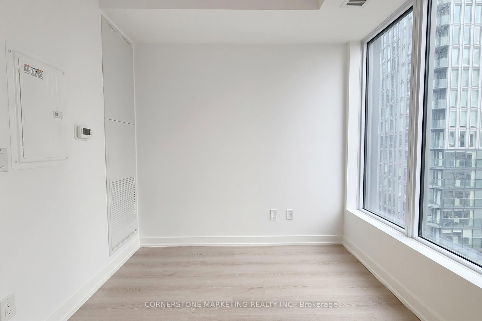 100 Queen Street E, Unit 1816 - Photo 4