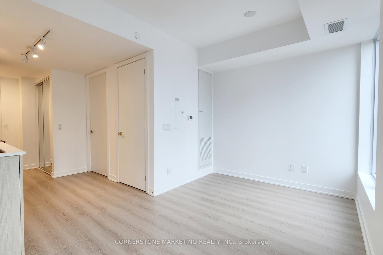 100 Queen Street E, Unit 1816 - Photo 5