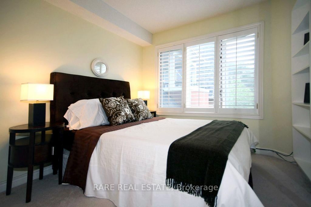 217 St George Street, Unit 5 - Photo 11