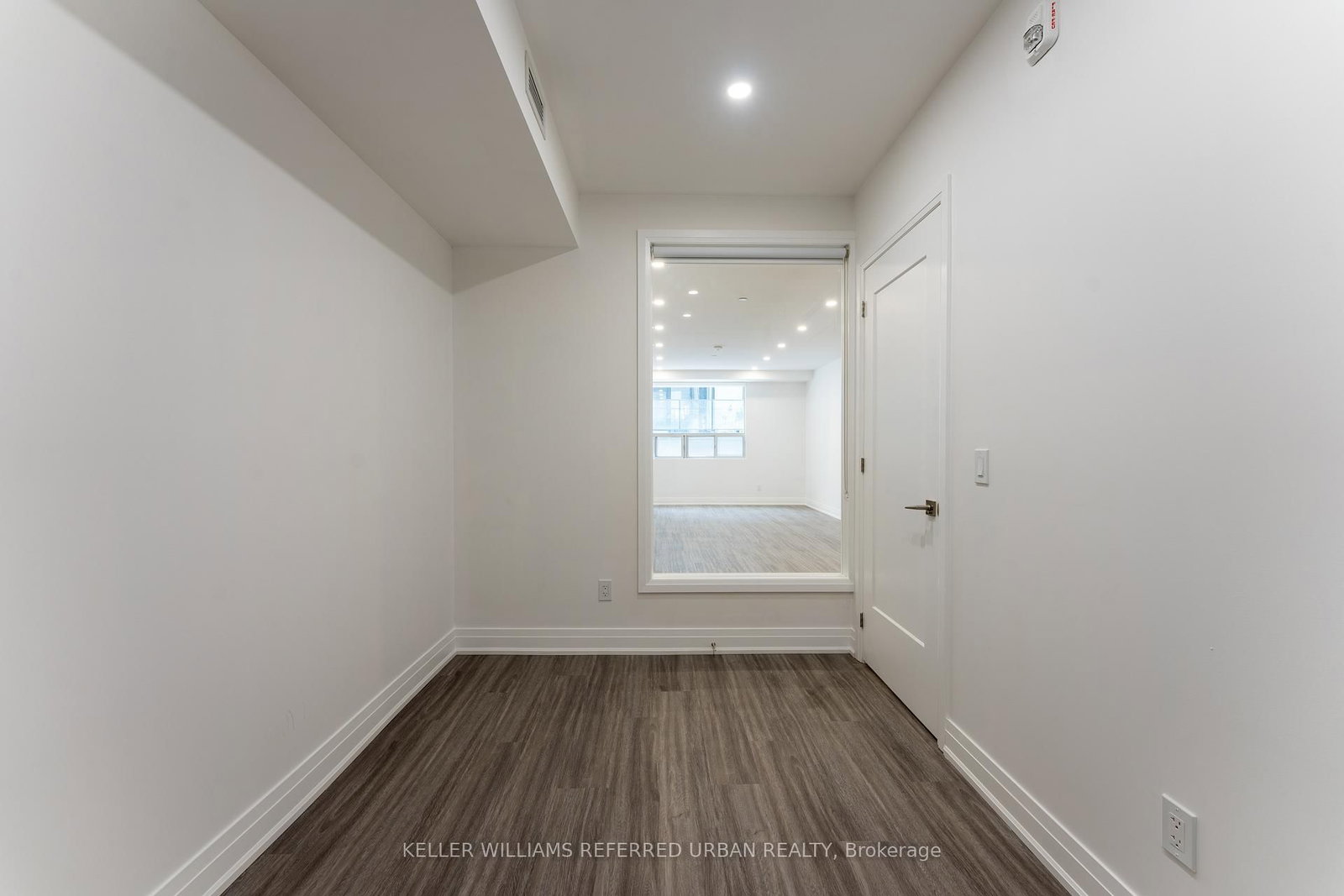 475 Queen Street W, Unit 202 - Photo 11