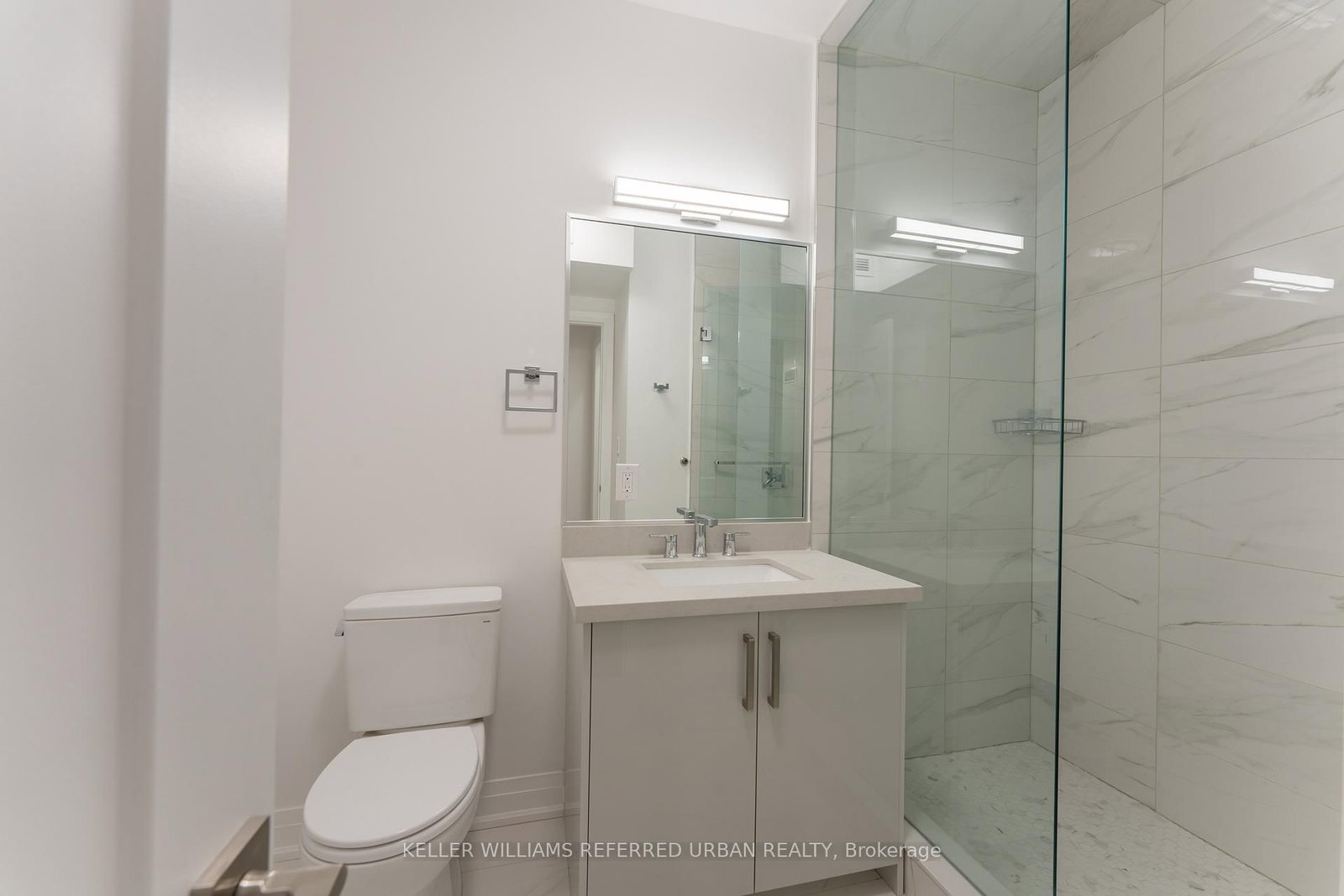 475 Queen Street W, Unit 202 - Photo 12