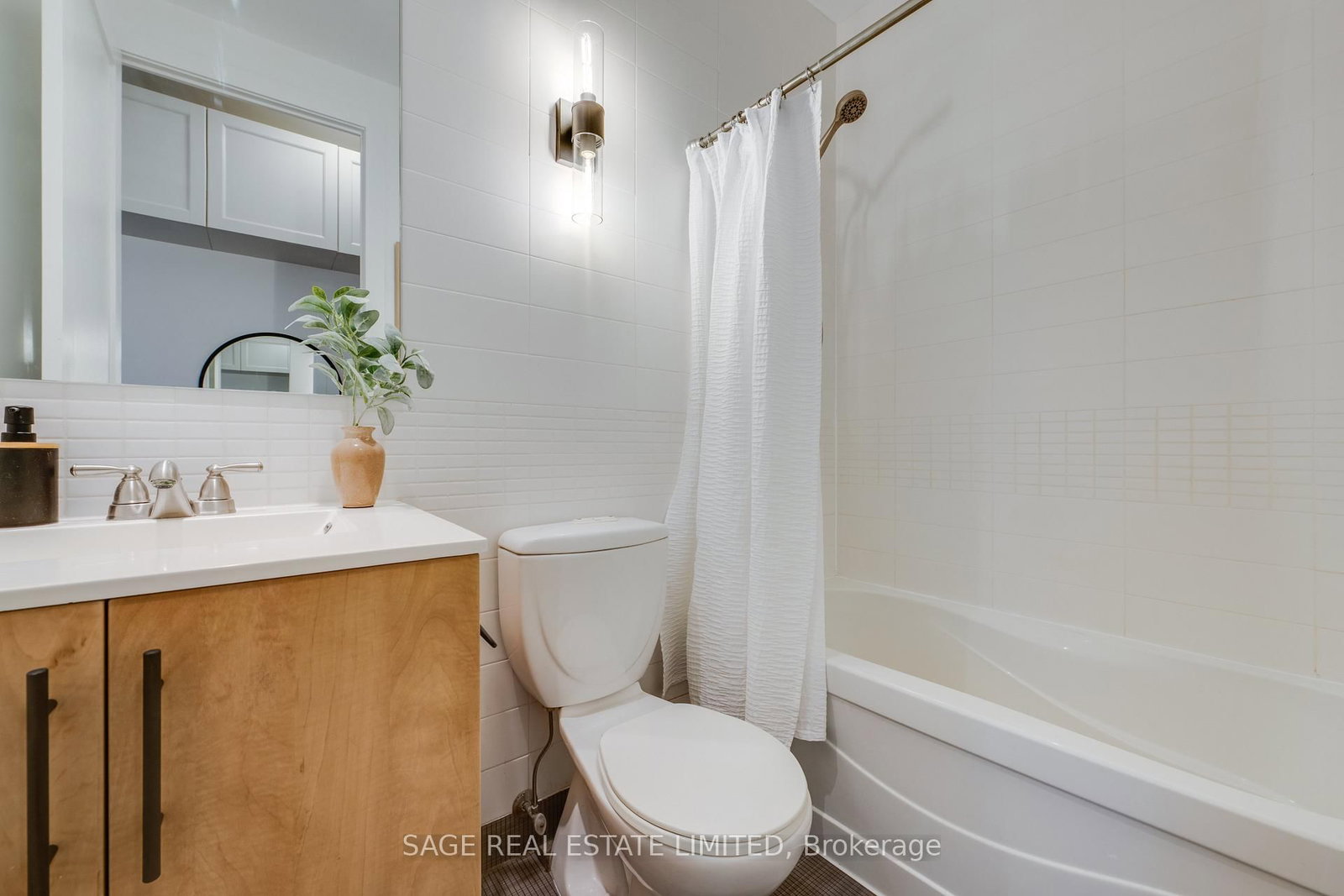 120 Homewood Avenue, Unit 411 - Photo 26