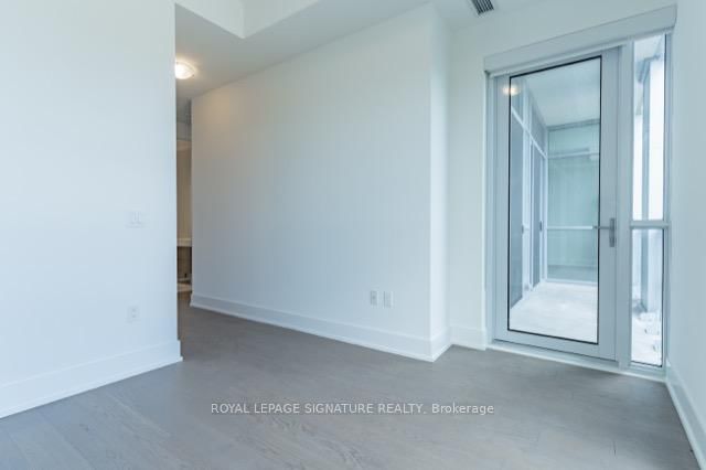 1 Yorkville Avenue, Unit 5606 - Photo 17