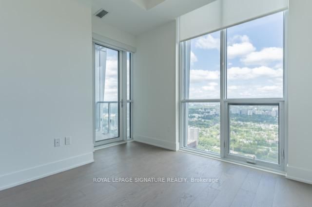 1 Yorkville Avenue, Unit 5606 - Photo 18