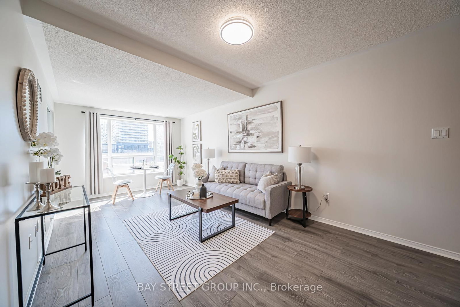 889 Bay Street, Unit 713 - Photo 13