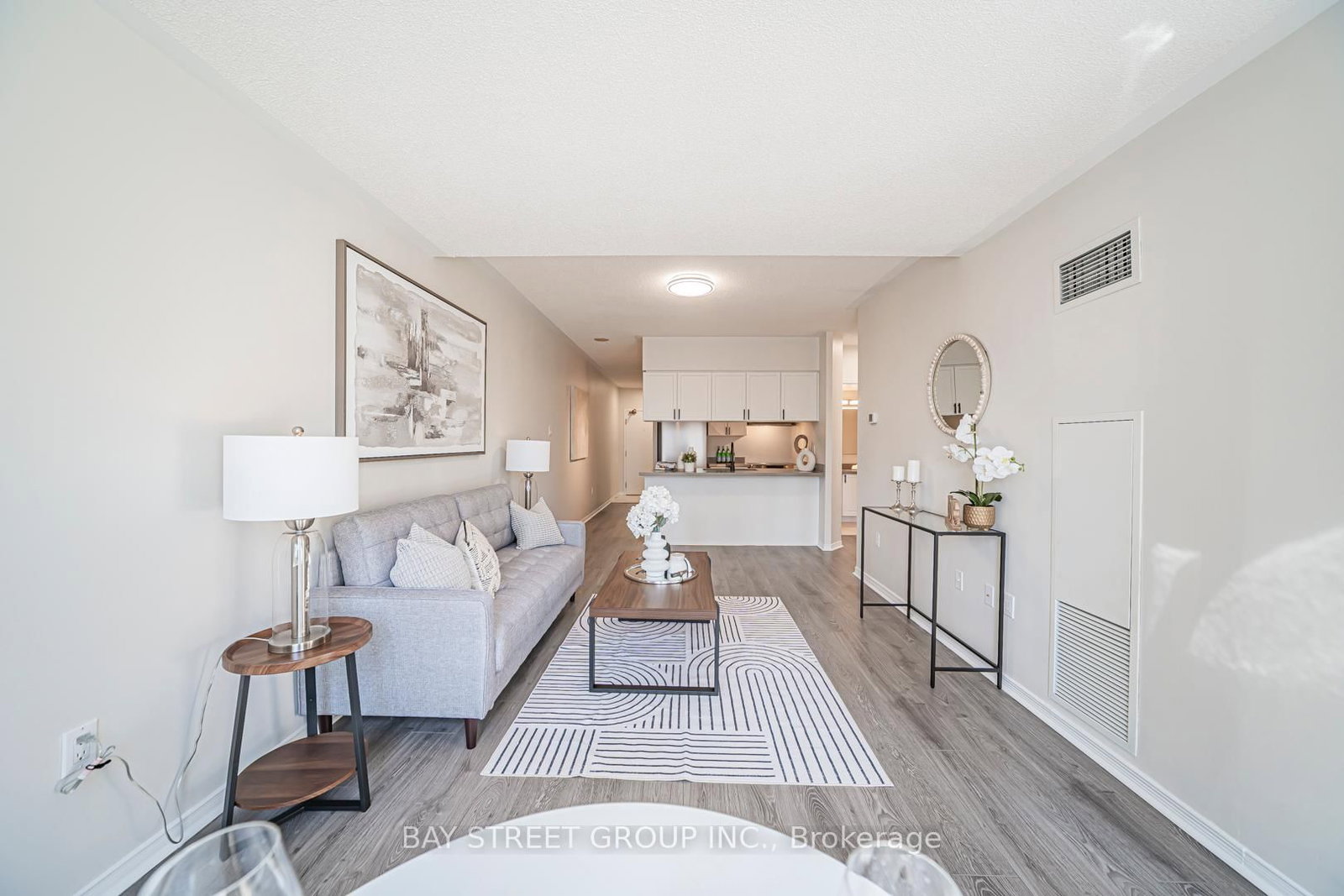 889 Bay Street, Unit 713 - Photo 16