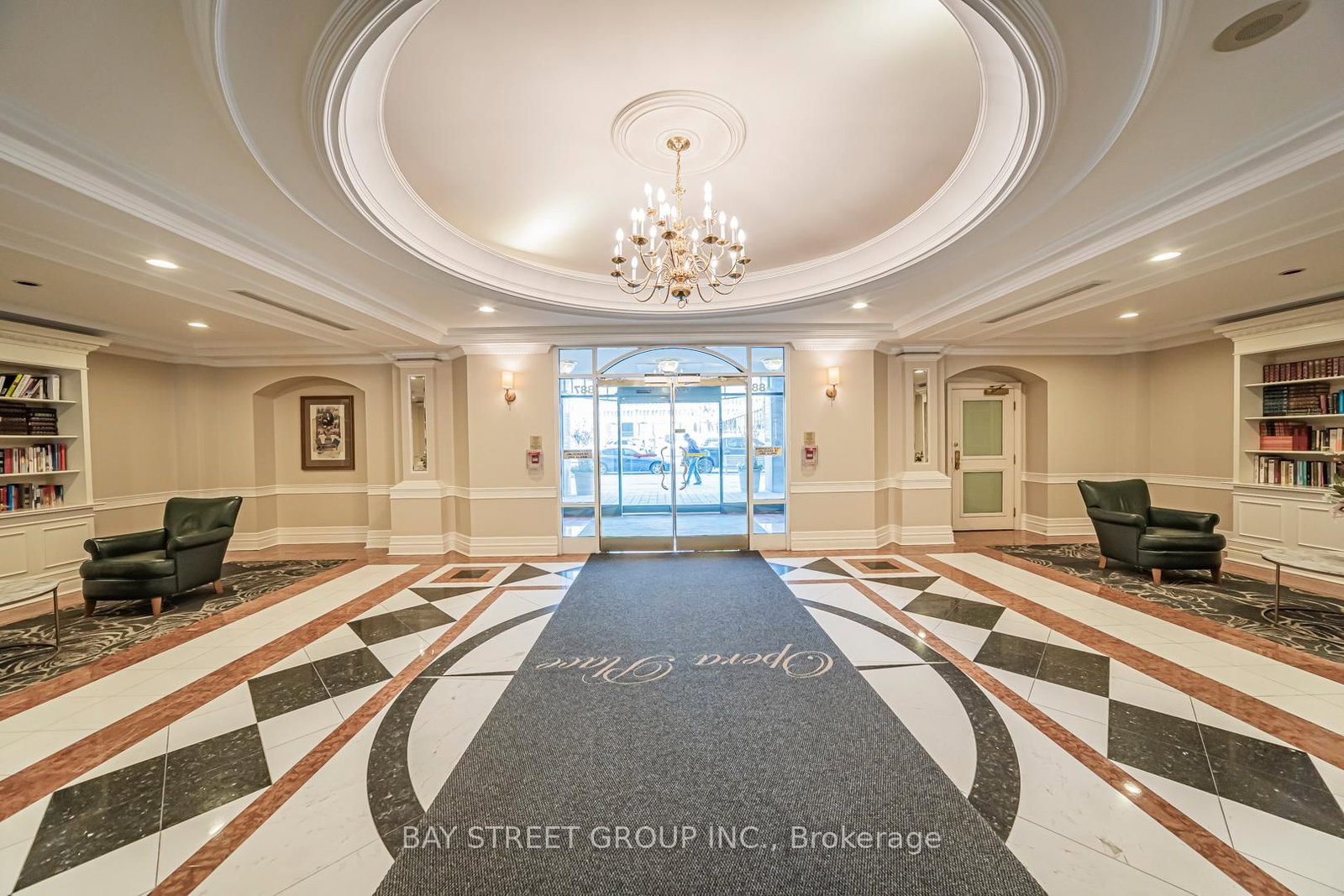 889 Bay Street, Unit 713 - Photo 4