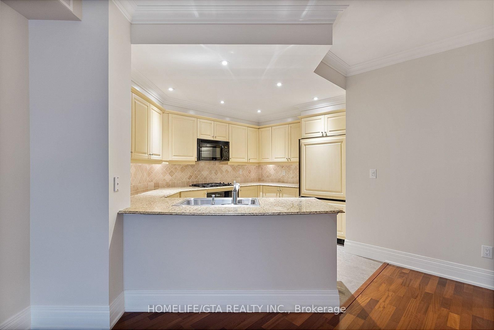 33 Delisle Avenue, Unit 610 - Photo 15