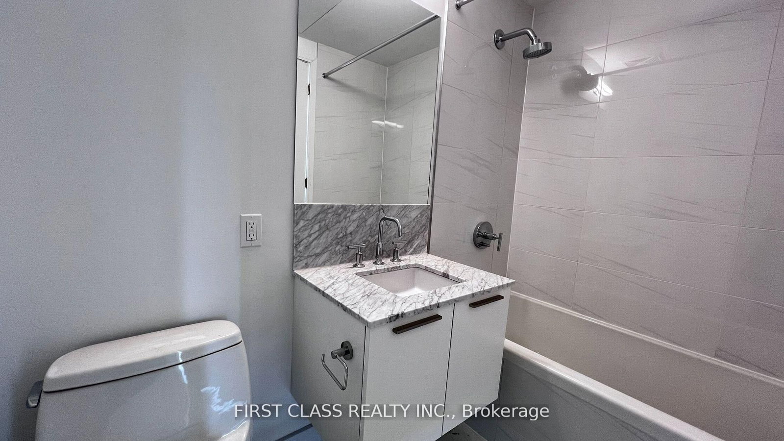 3 Gloucester Street, Unit 4010 - Photo 10