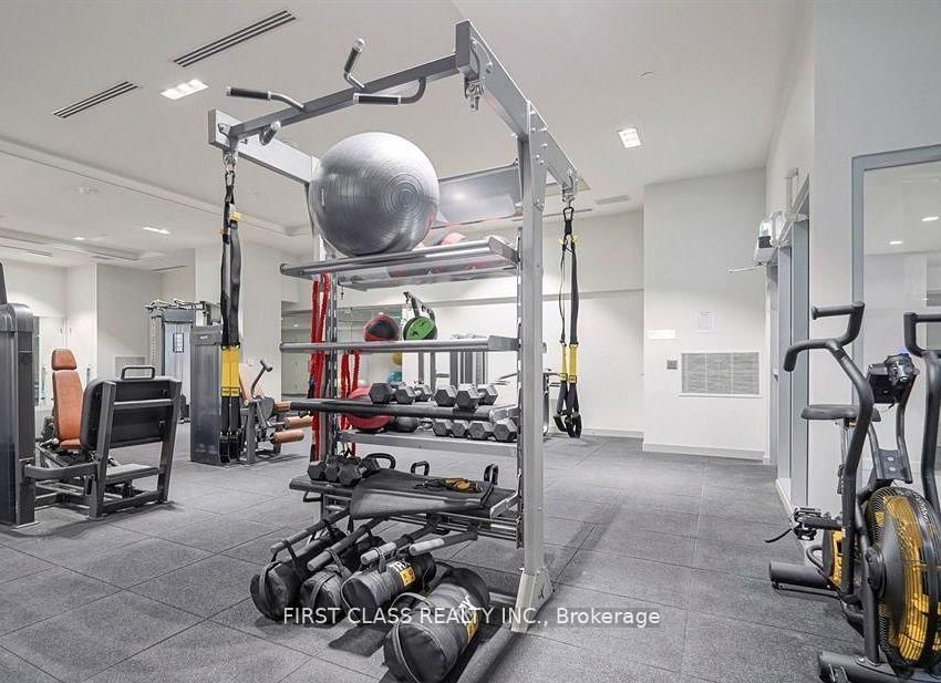 3 Gloucester Street, Unit 4010 - Photo 11