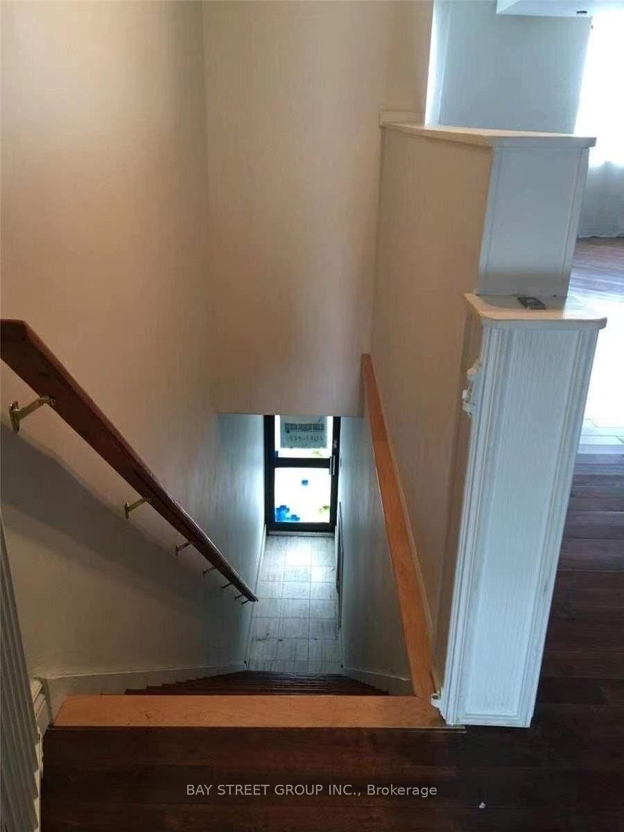 373 Eglinton Avenue W, Unit 2nd - Photo 2