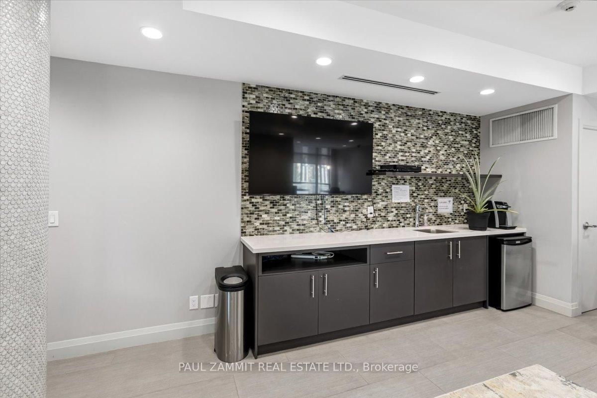 17 Kenaston Gardens, Unit 311 - Photo 17