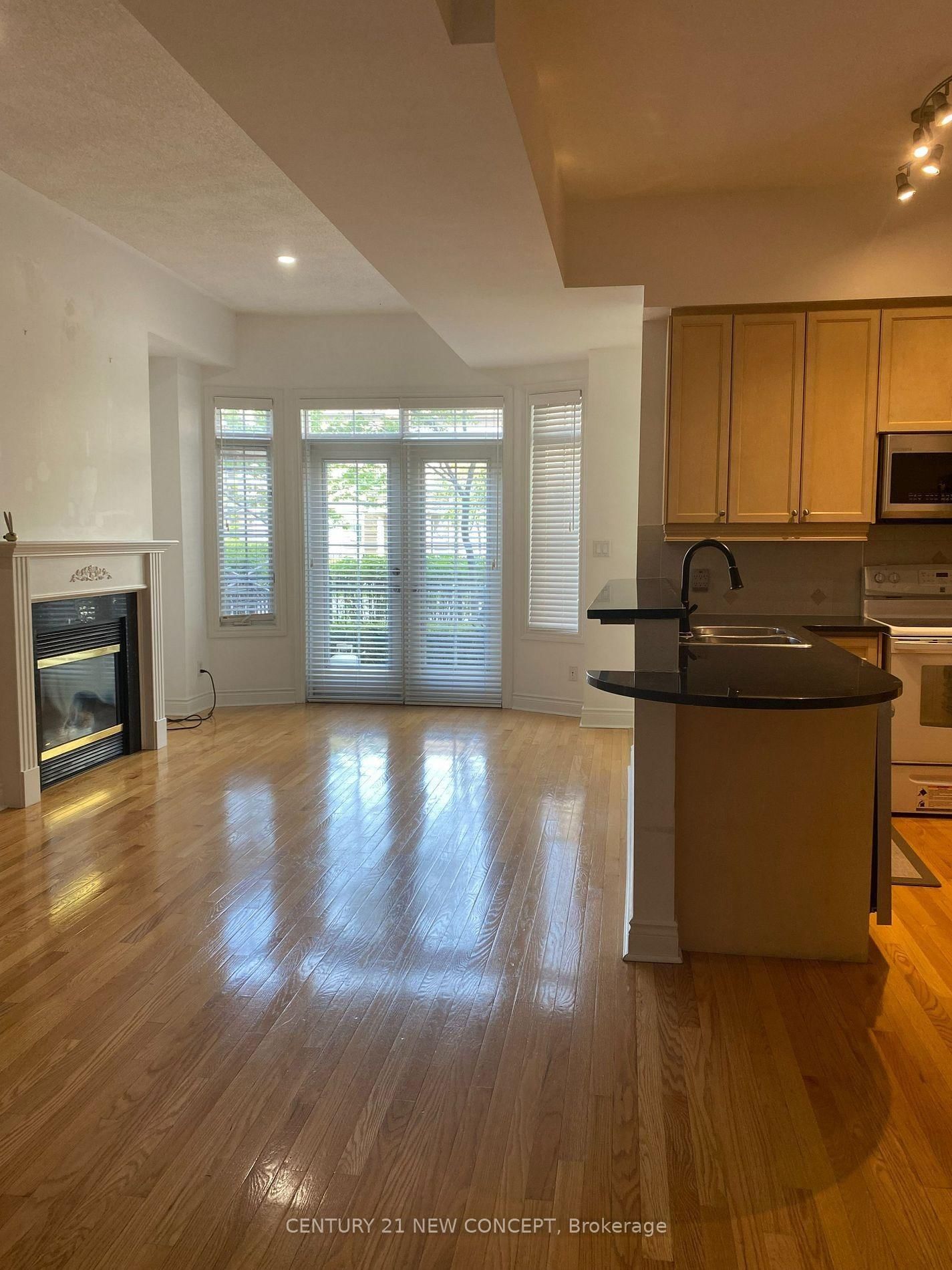 1 Rean Drive, Unit Th 11 - Photo 3