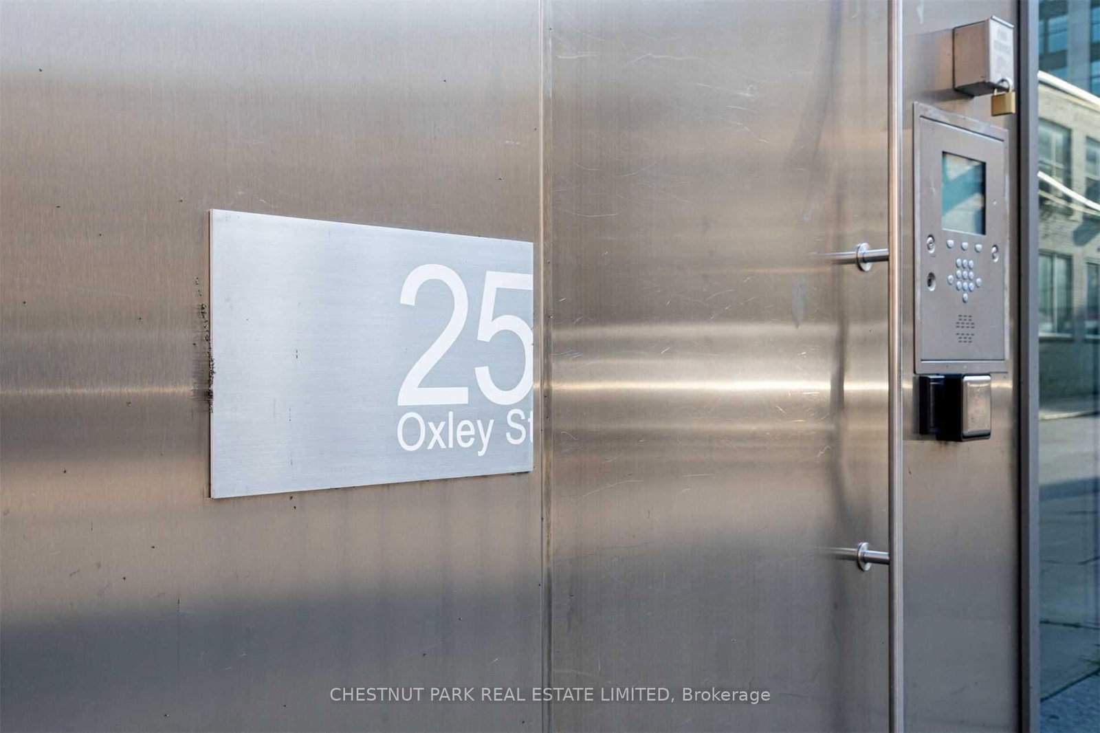 25 Oxley Street, Unit 709 - Photo 14