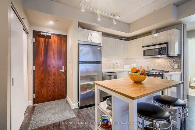 709 - 25 Oxley Street