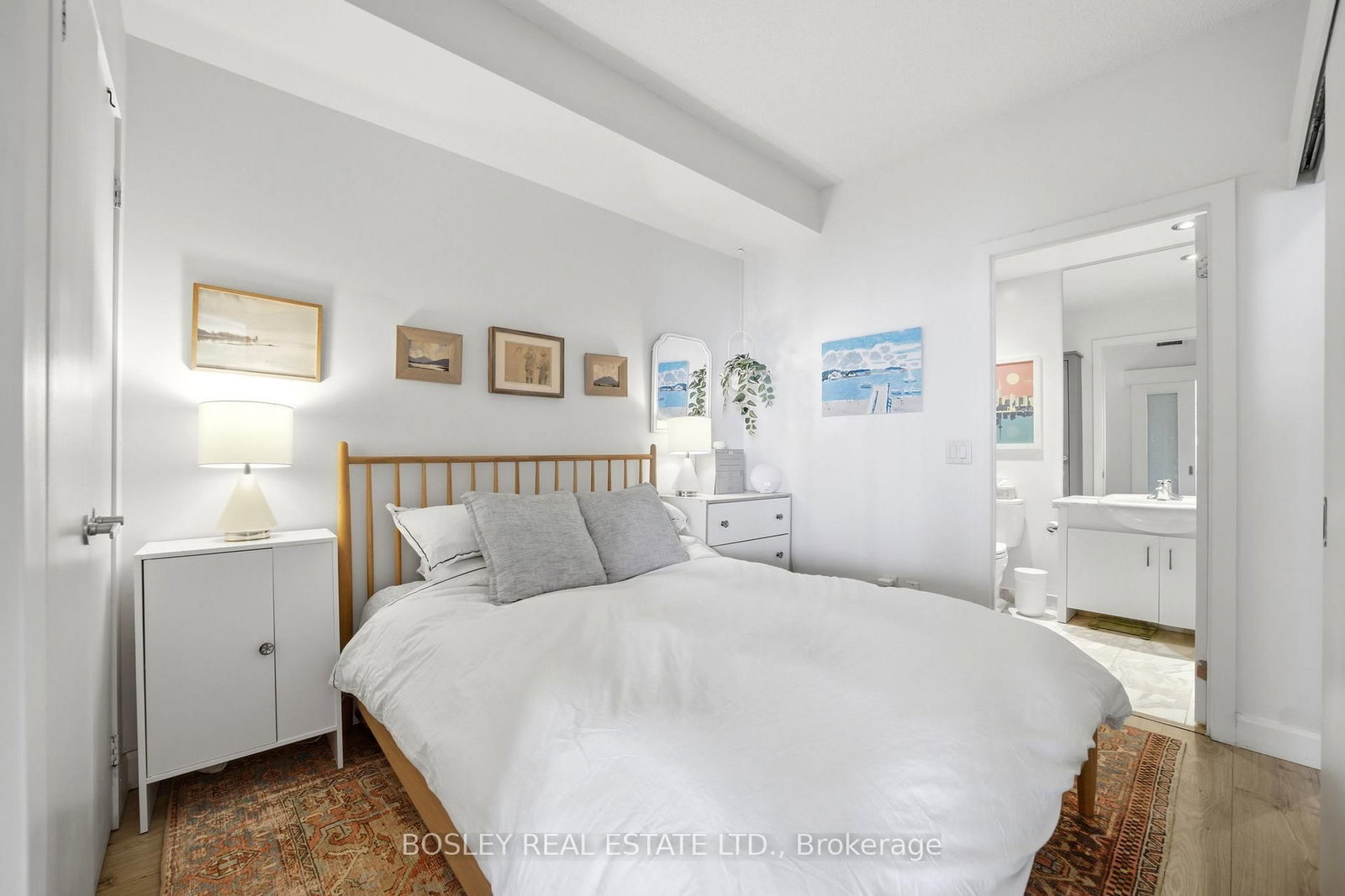 218 Queens Quay W, Unit 2011 - Photo 13