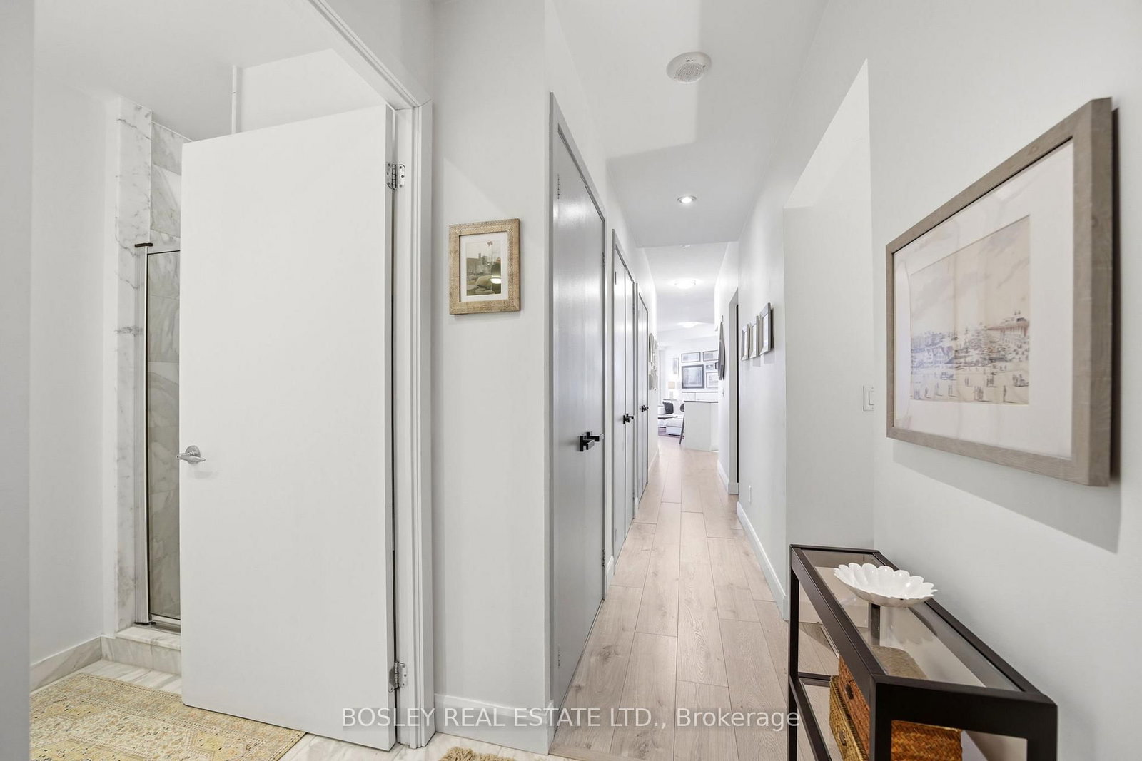 218 Queens Quay W, Unit 2011 - Photo 17