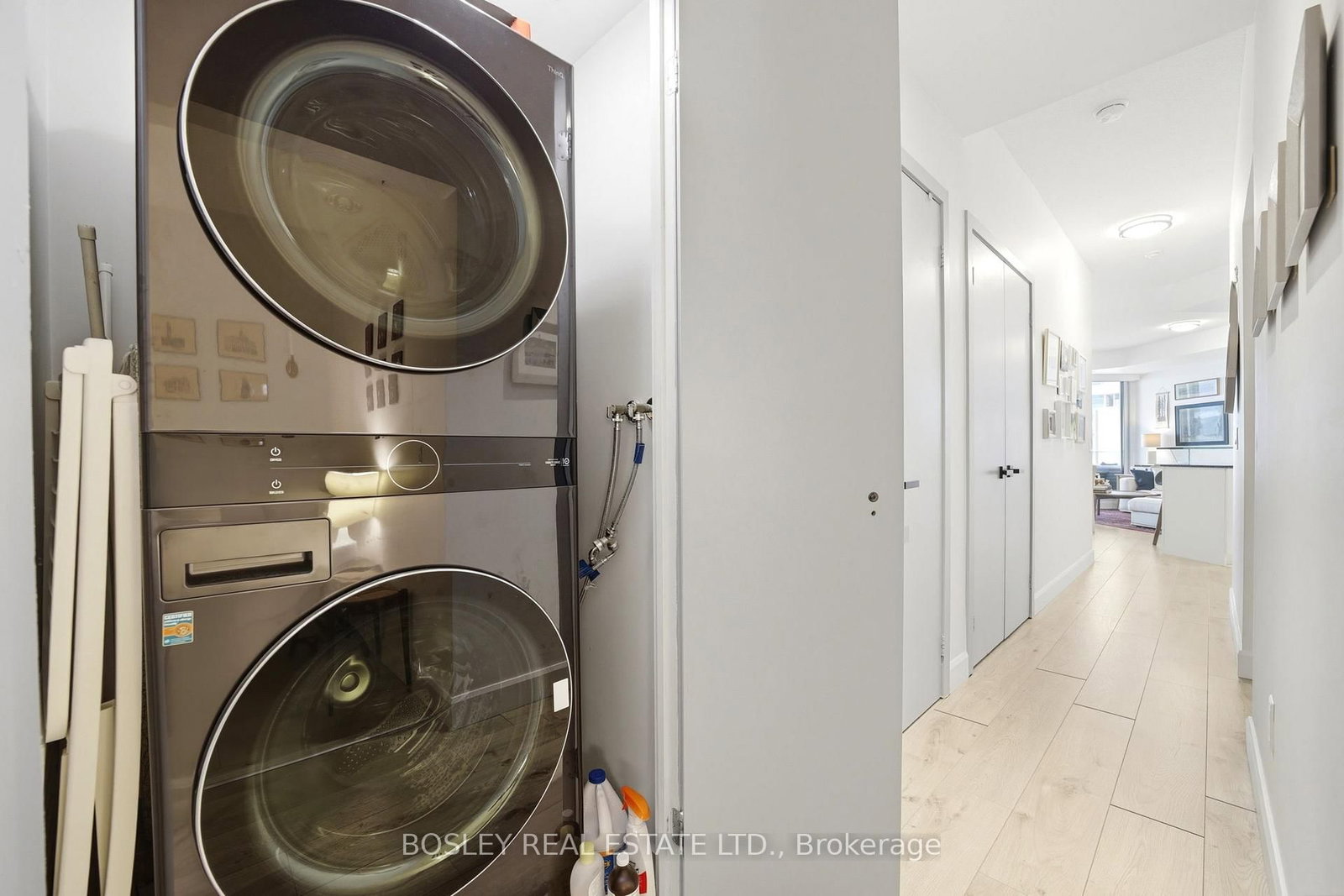 218 Queens Quay W, Unit 2011 - Photo 21