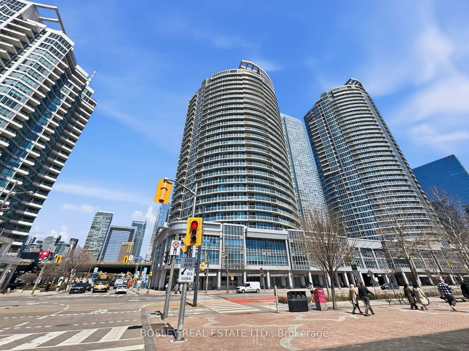 218 Queens Quay W, Unit 2011 - Photo 23
