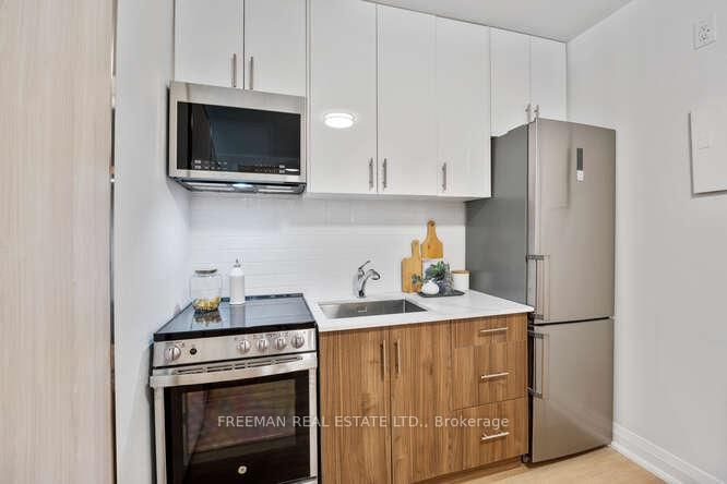134 Carlton Street, Unit 16 - Photo 14