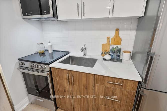 134 Carlton Street, Unit 16 - Photo 16