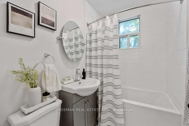 134 Carlton Street, Unit 16 - Photo 21