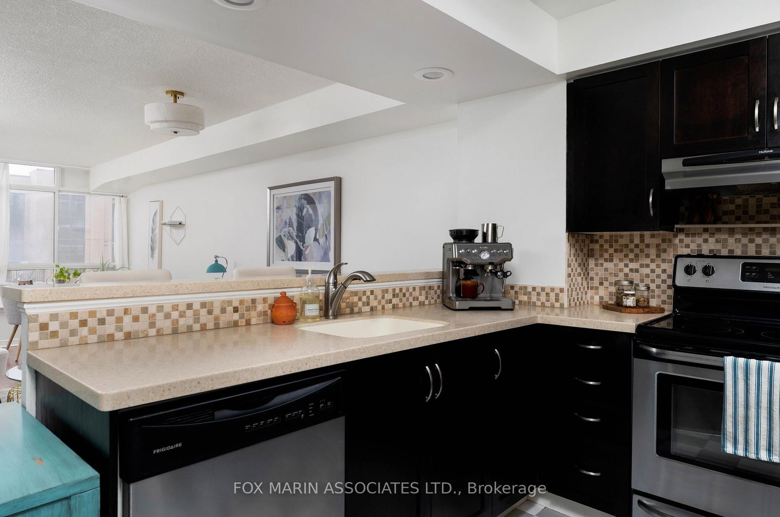 801 King Street W, Unit 815 - Photo 2