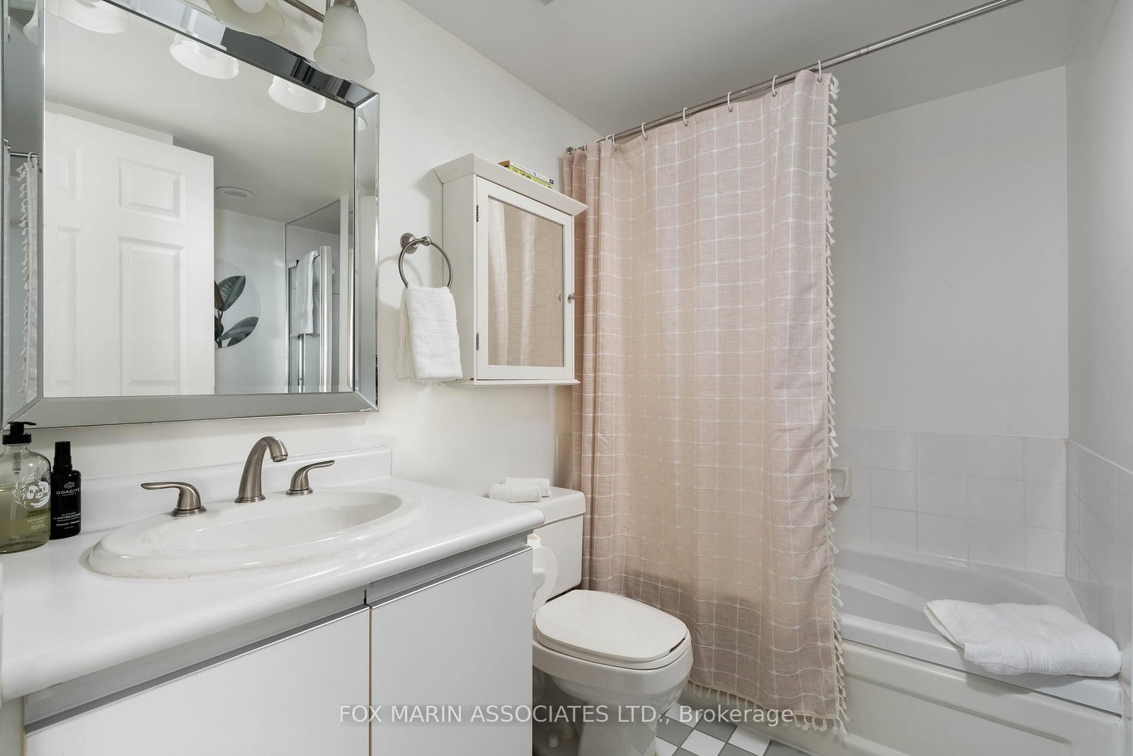 801 King Street W, Unit 815 - Photo 22