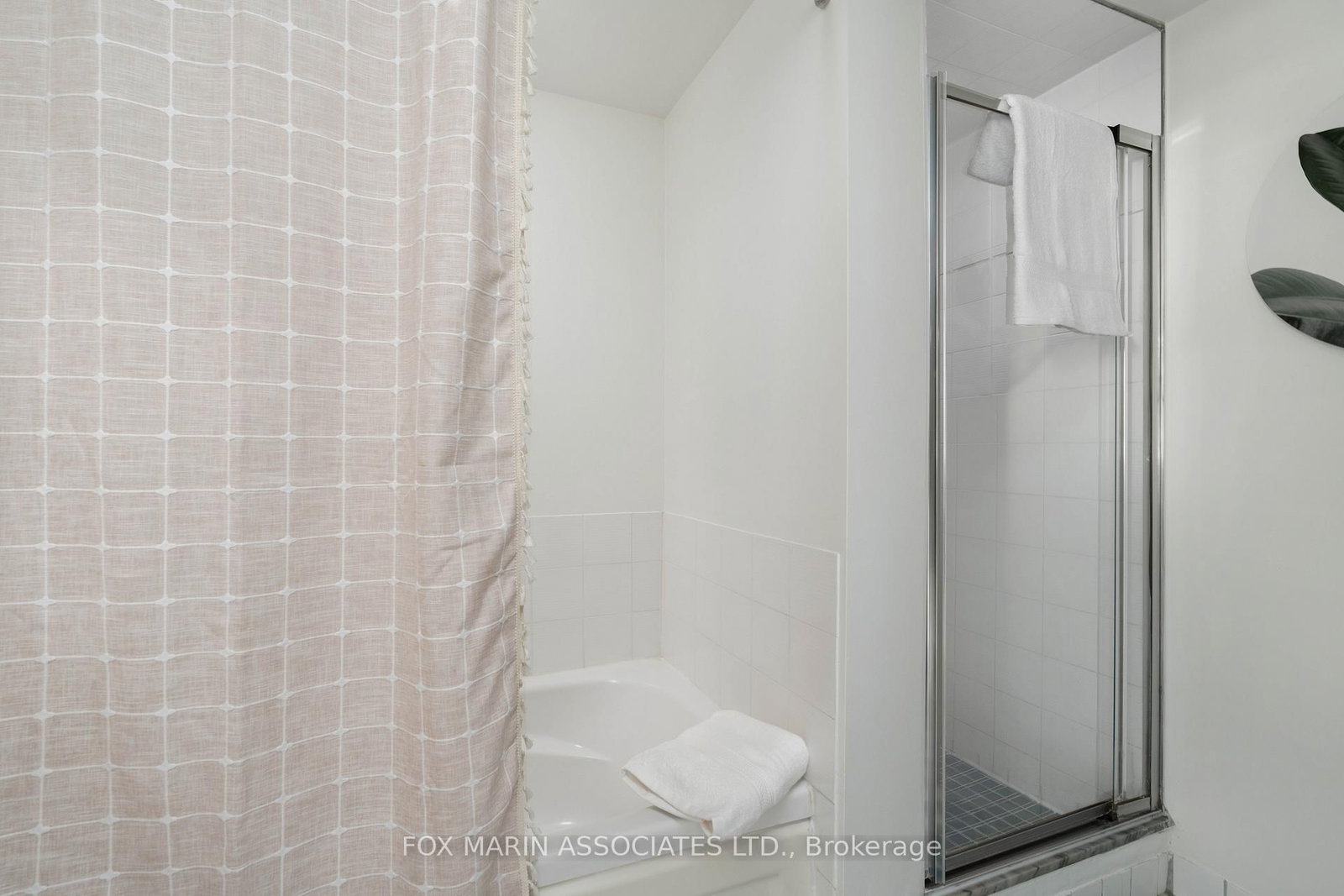 801 King Street W, Unit 815 - Photo 23