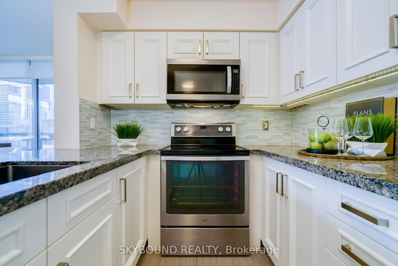 311 Richmond Street E, Unit 703 - Photo 13