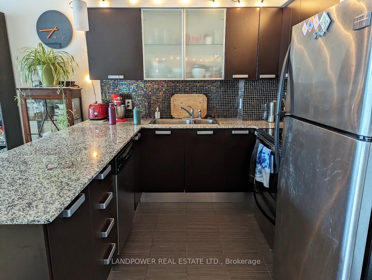 37 Grosvenor Street, Unit 2704 - Photo 11