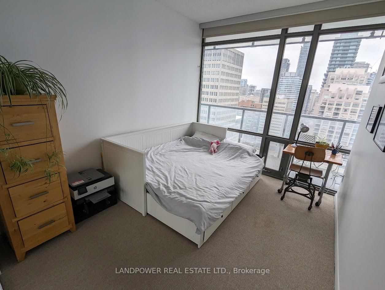 37 Grosvenor Street, Unit 2704 - Photo 14